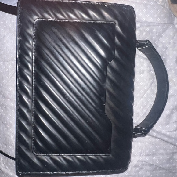 Off-white jitney hand bag , good condition - Picture 2 of 5